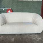 Essen 2,5-zitsbank Bouclé Beige, Cosmopolitan Design